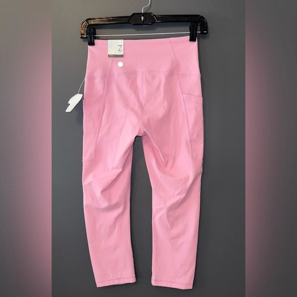Zella High Waist Crop Leggings. New with tags. Size Extra Small. XS. 21” inseam